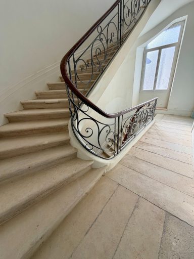 Restauration d'un escalier à Bordeaux Restauration d'un escalier en pierre bordelaise